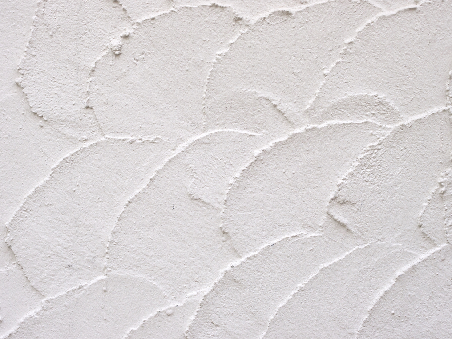 漆喰（しっくい）壁の仕上げは珪藻土と何が違うメリット・デメリットを探る | 建築もゆるりと知る